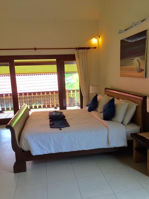 Baan Laem Noi Villa's