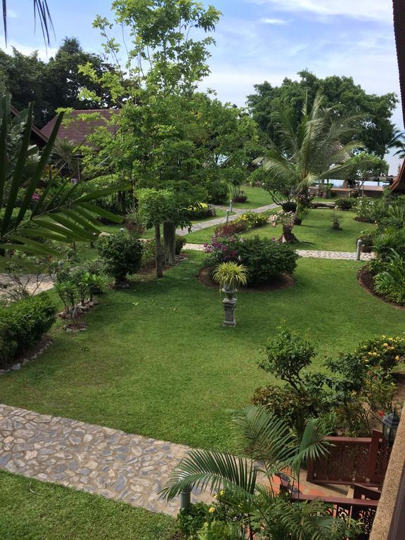 Baan Laem Noi Villa's Holiday home *