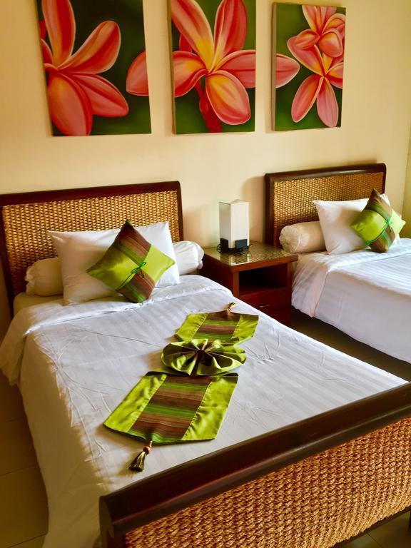 Baan Laem Noi Villa's *