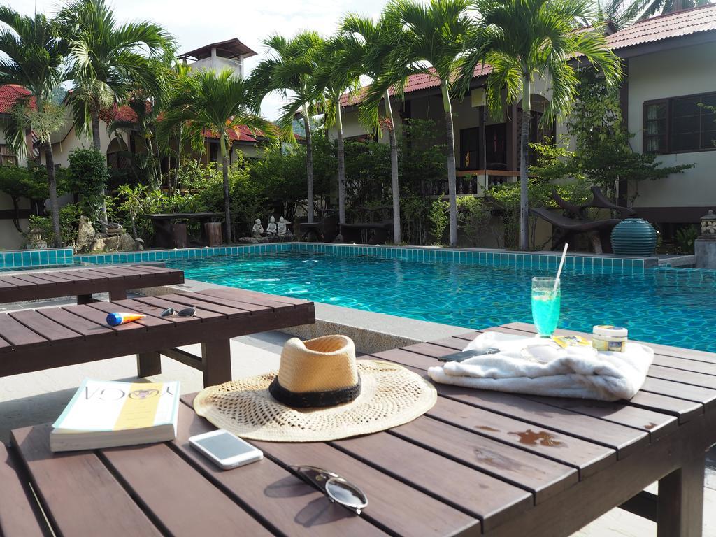 Baan Sala Lung Dam 2*