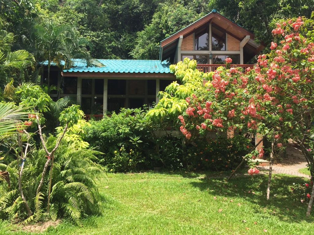 Hanalei Gardens *