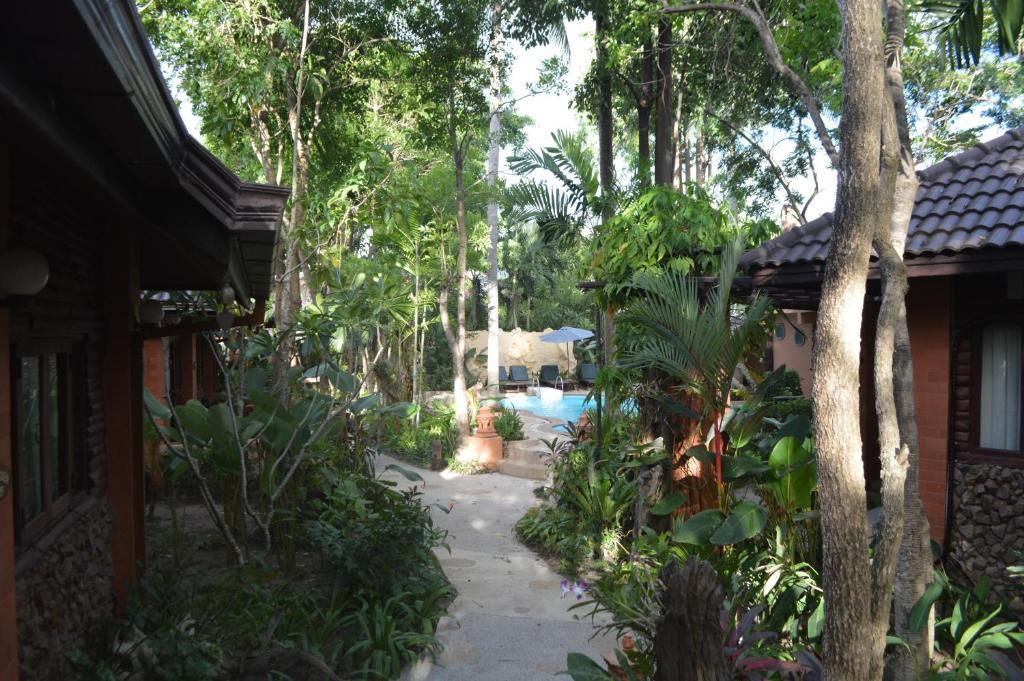 Samui Tropical