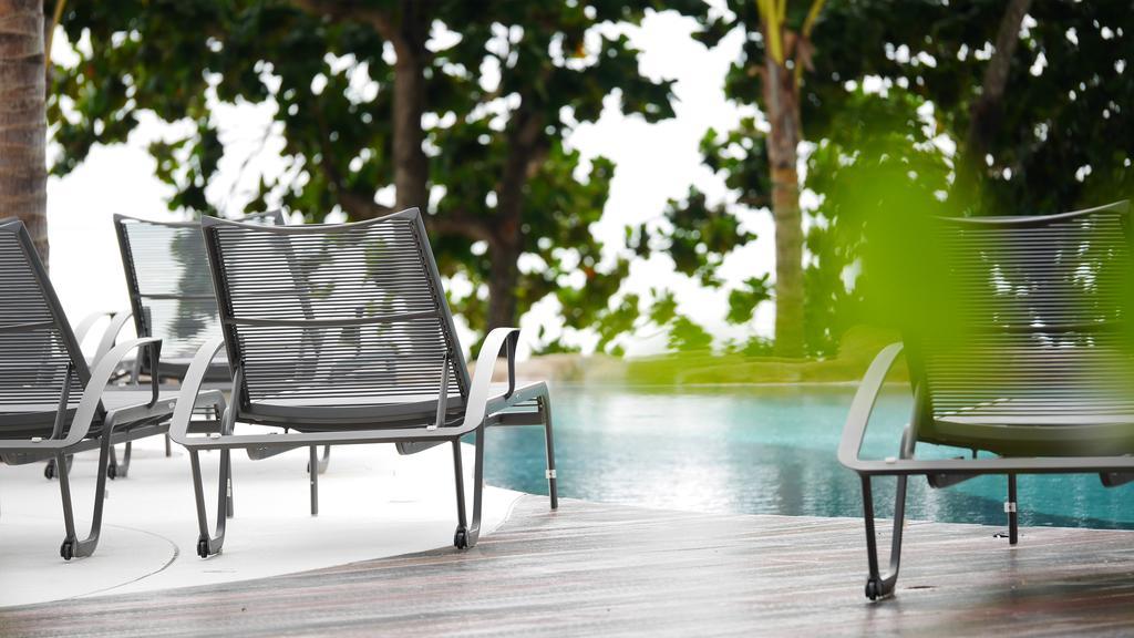 White Sand Samui Hotel