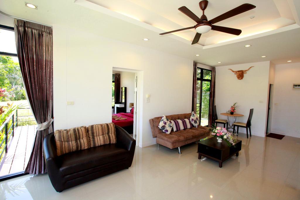 Saree Lagoon Koh Samui