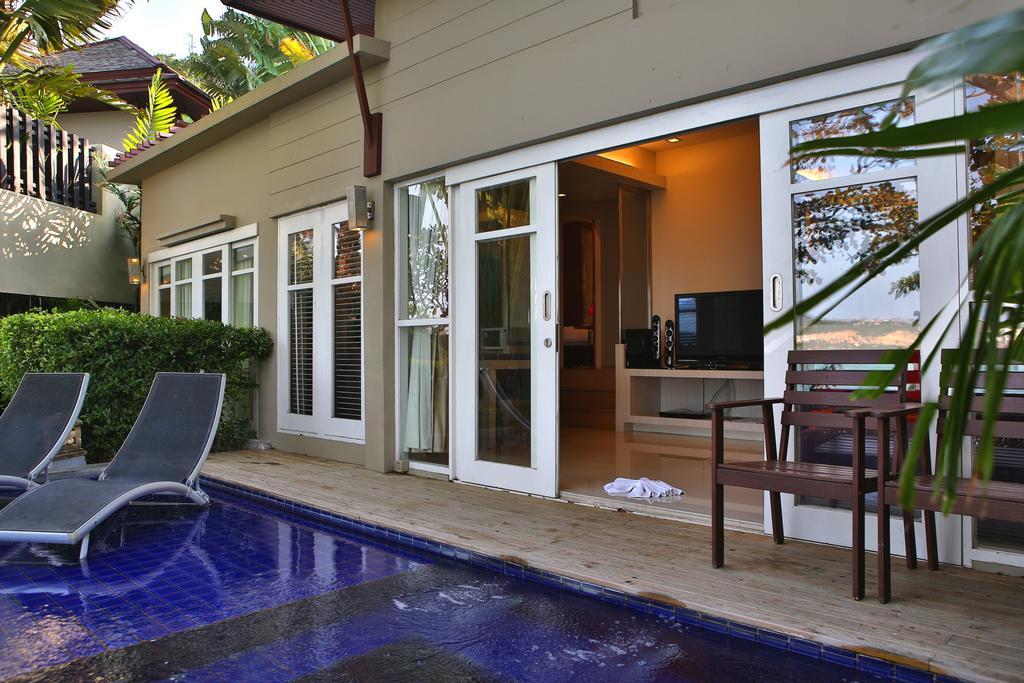 Replay Pool Beachfront Samui Resort 4*