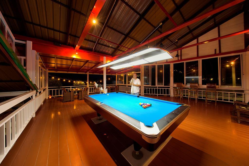 Crystal Bay Yacht Club Beach Hotel 3*