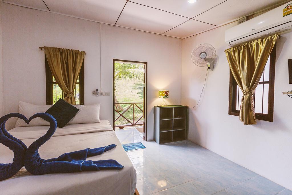 Mali Samui 3*