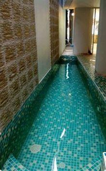 Hotel Nantra 3*