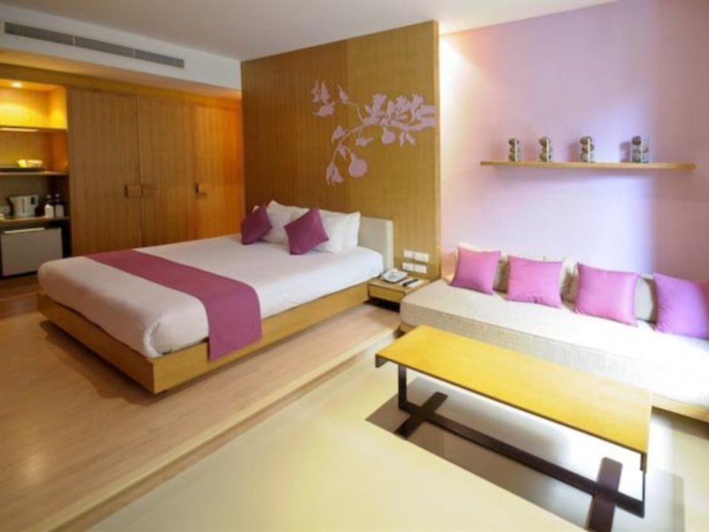 Iyara And Plaza Resort