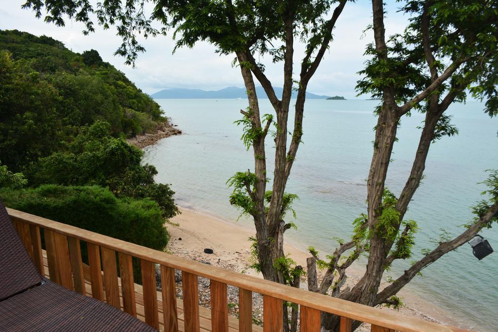 Replay Pool Beachfront Samui 4* Strand Bang Rak