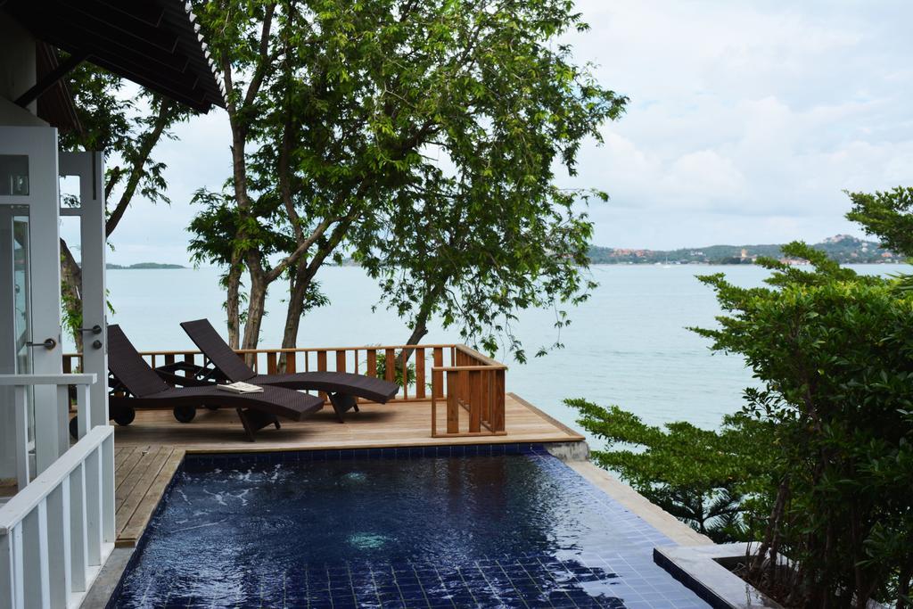 Replay Pool Beachfront Samui