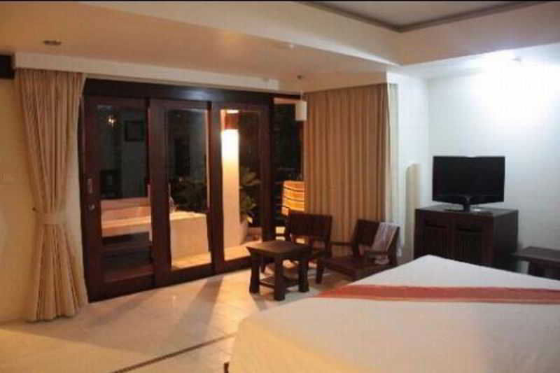 Evergreen Hotel