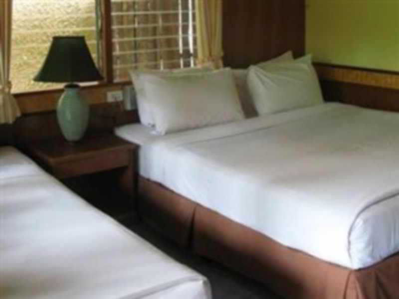 Hotel World