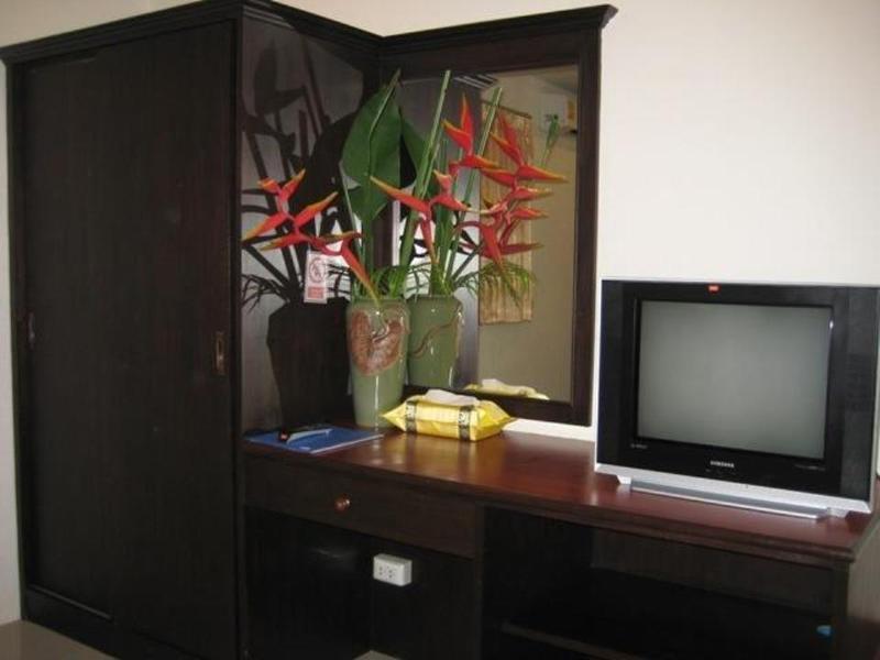 Hotel Baan Saen Sook