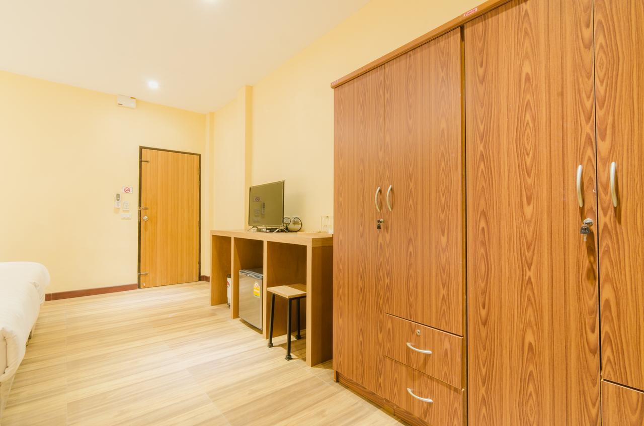 My Living Place Aparthotel 2*