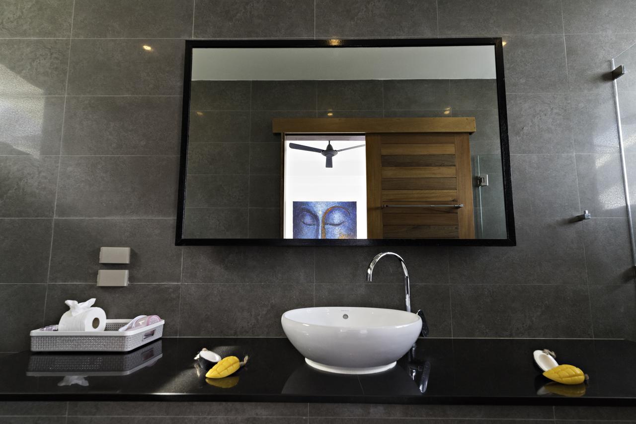 Luxury Moon Vila