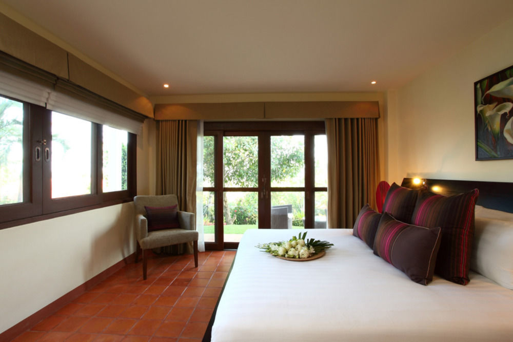 Alpha Hotel
