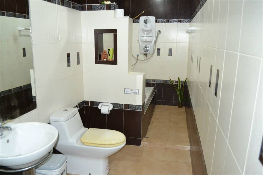 Baan Smile Hostel *