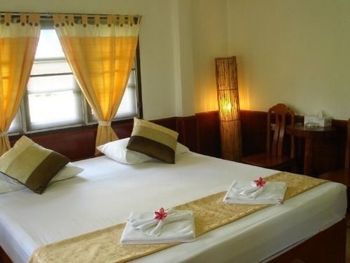 Baan Rom Mai Resort 2*