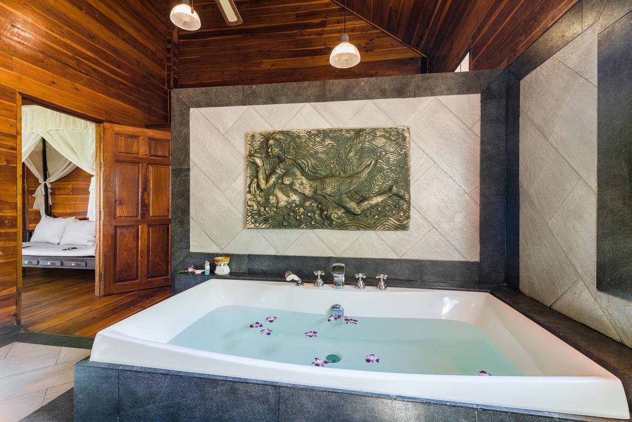 Grand Luxurious Imperial Thai By The Beach Station touristique
