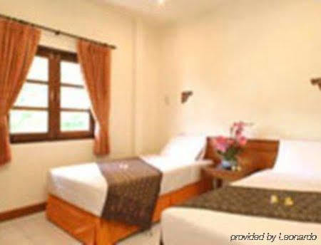 Thai Ayodhya And 3*