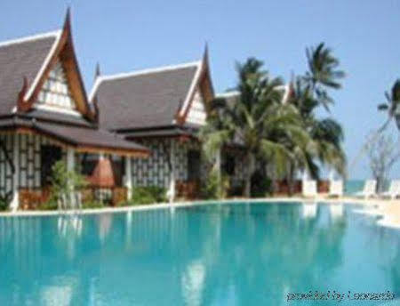 Thai Ayodhya And 3*