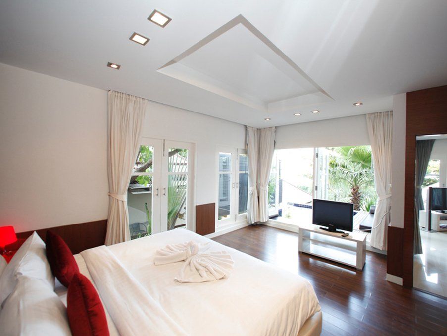 Replay Pool Beachfront Samui 4* Strand Bang Rak