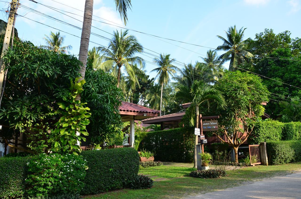 Sean Sabai E Ristobar Taling Ngam Beach