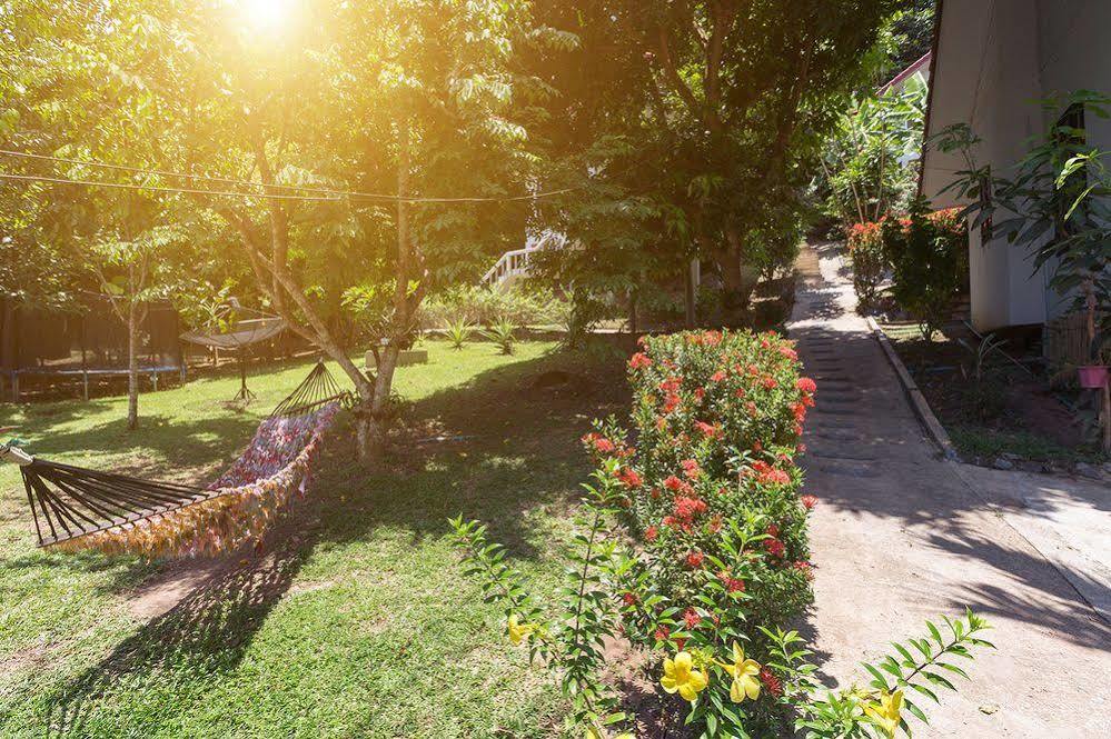 Mali Samui 3*