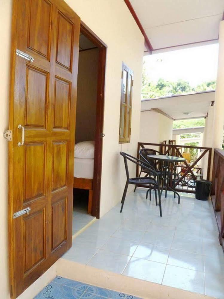 Mali Samui Hotel 3*