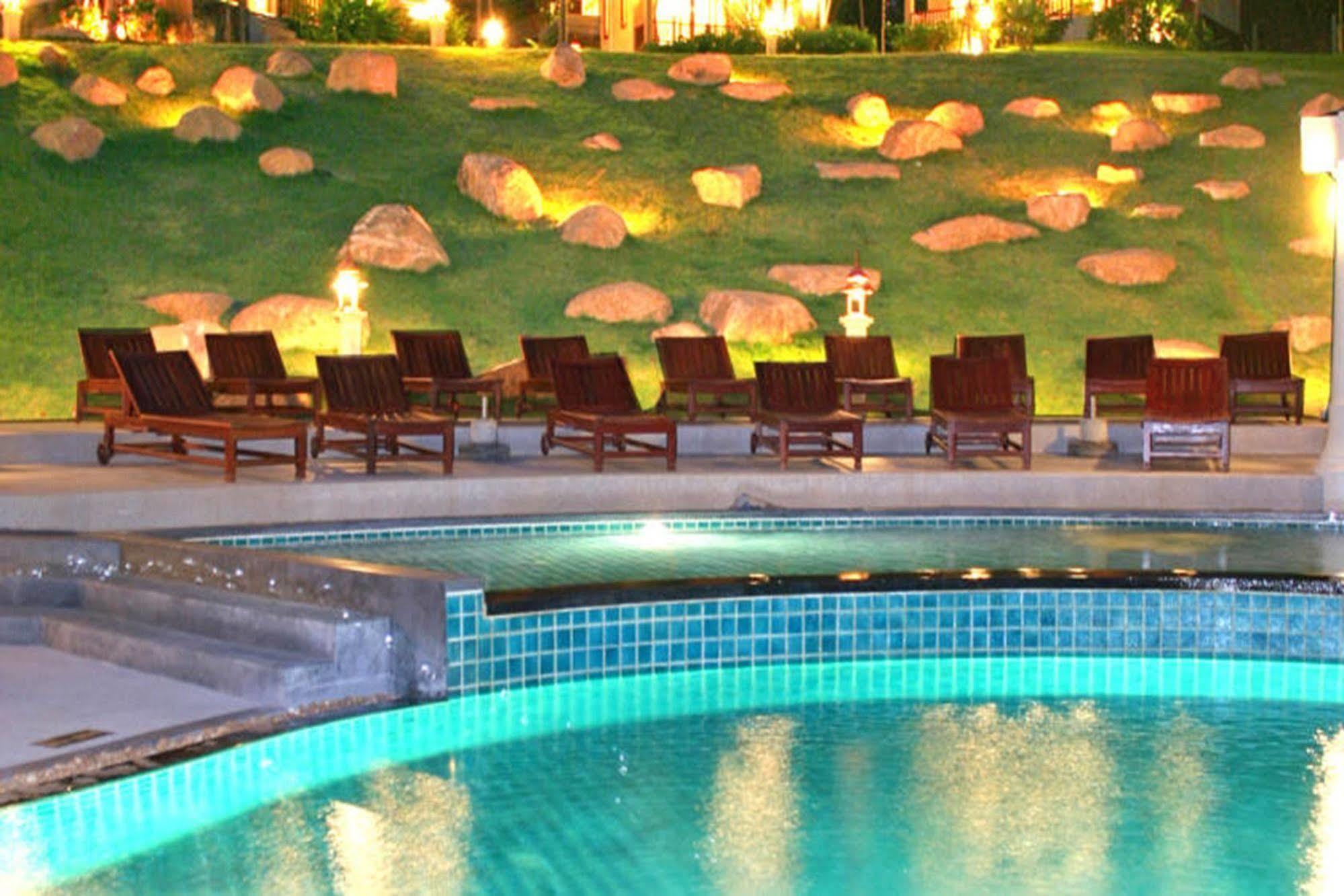 Banburee & Inclusive Resort