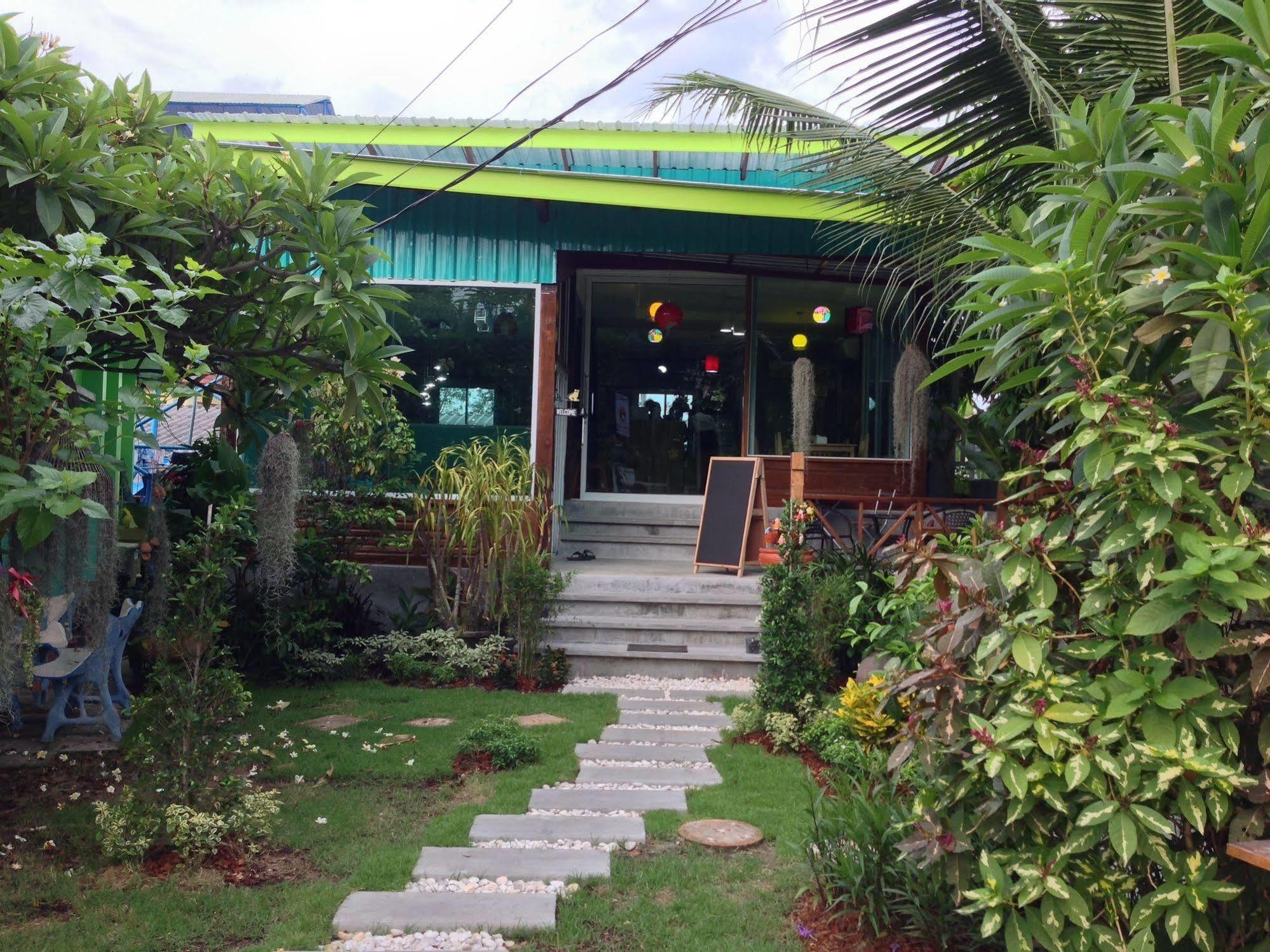 Samui Poshtel Hostel