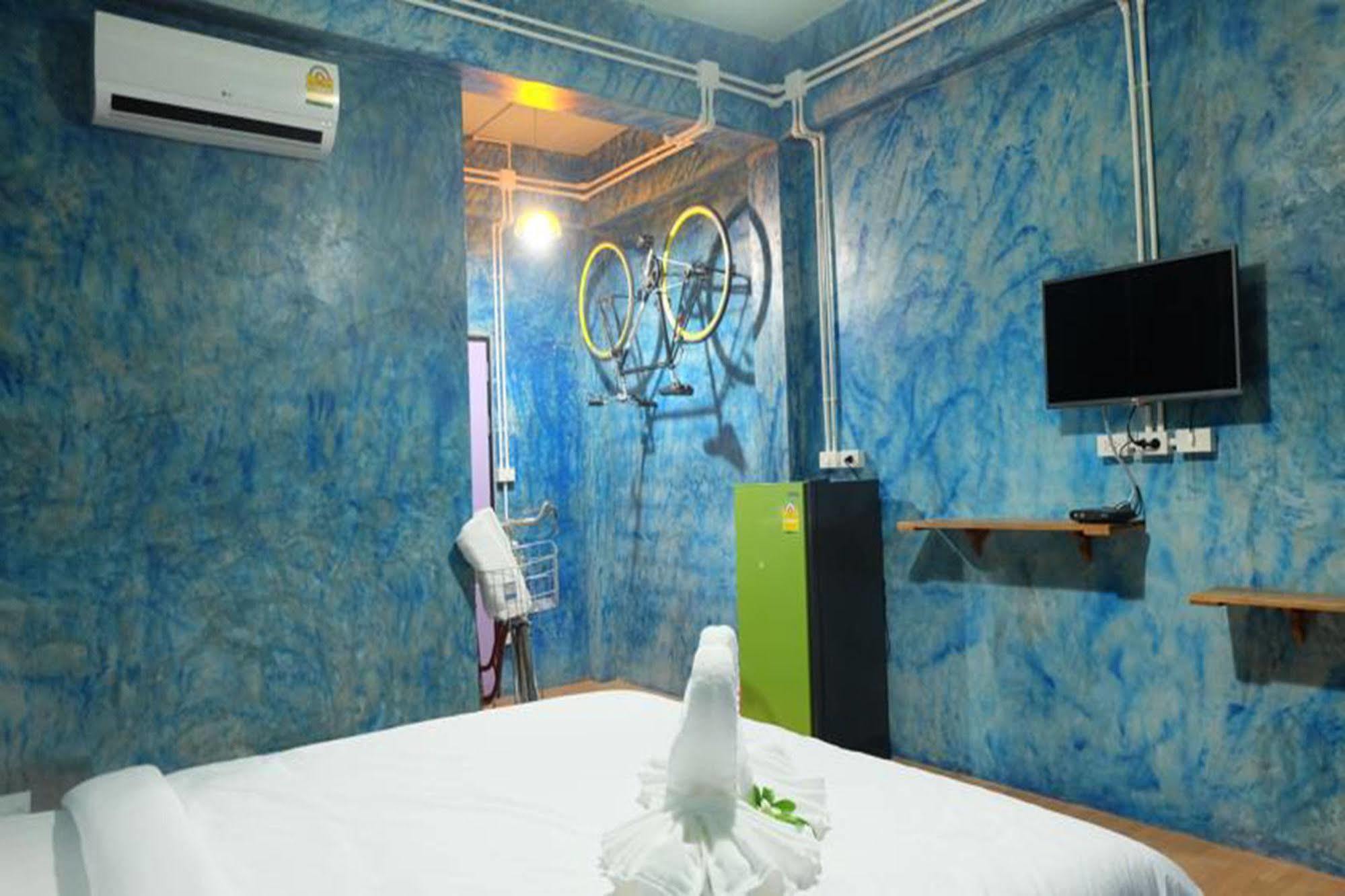 Samui Poshtel