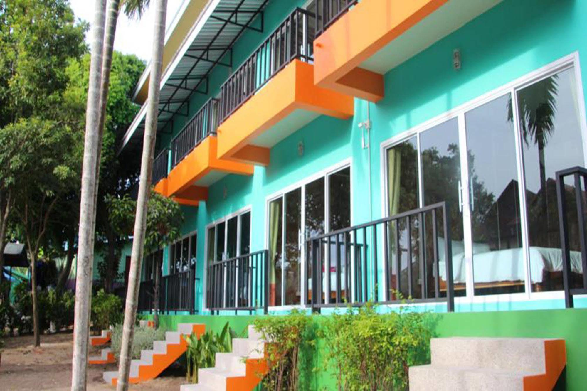 Samui Poshtel Hostel *