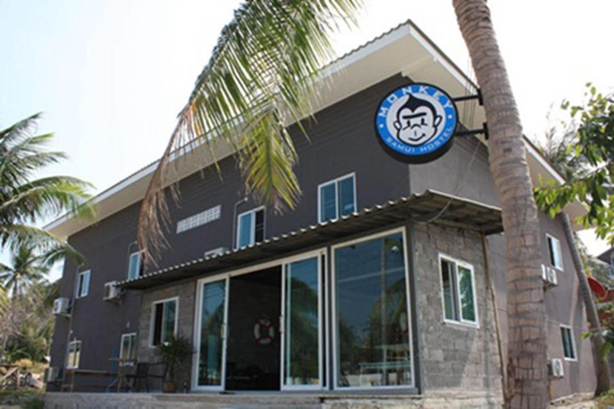 Hostel Monkey Samui Choeng Mon