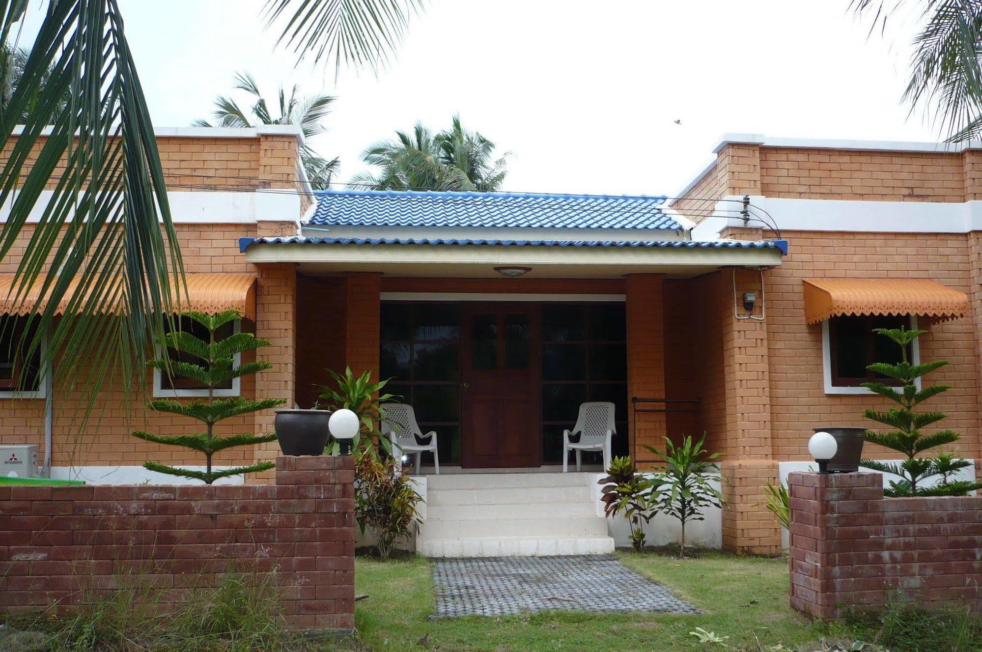 Hostel Monkey Samui Choeng Mon