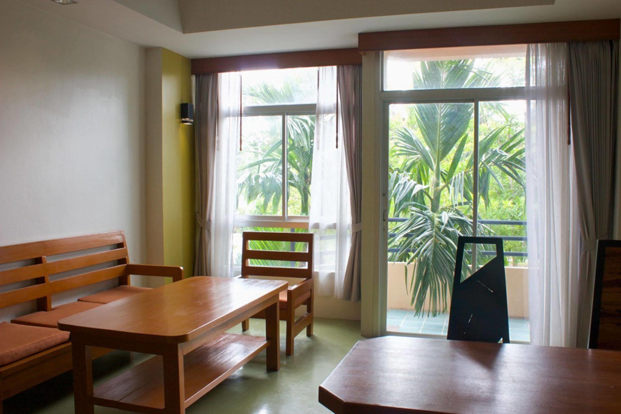 Hotel Wimaan Buri