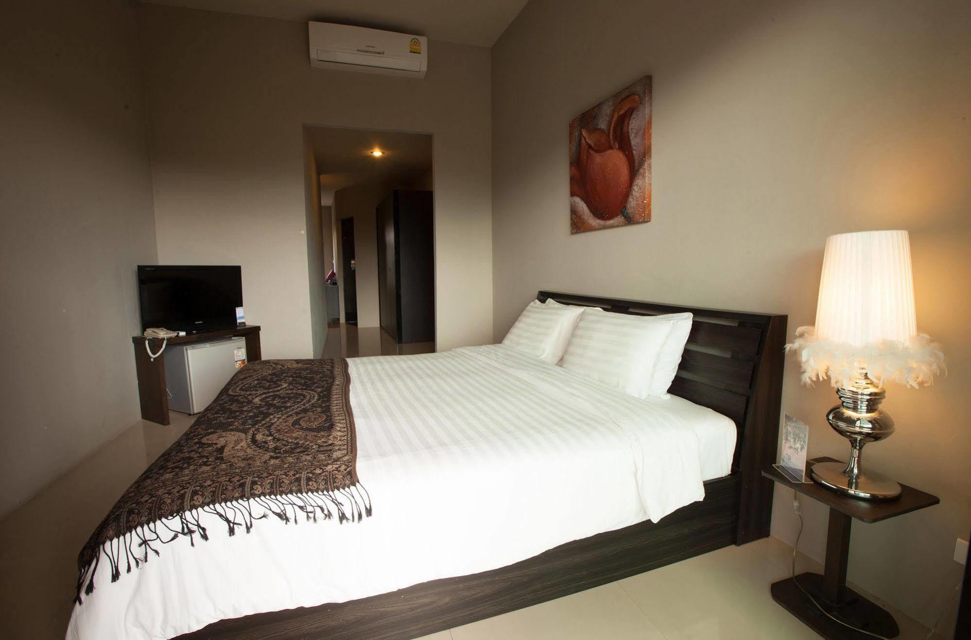 Hotel Green Residence Hotel 3*