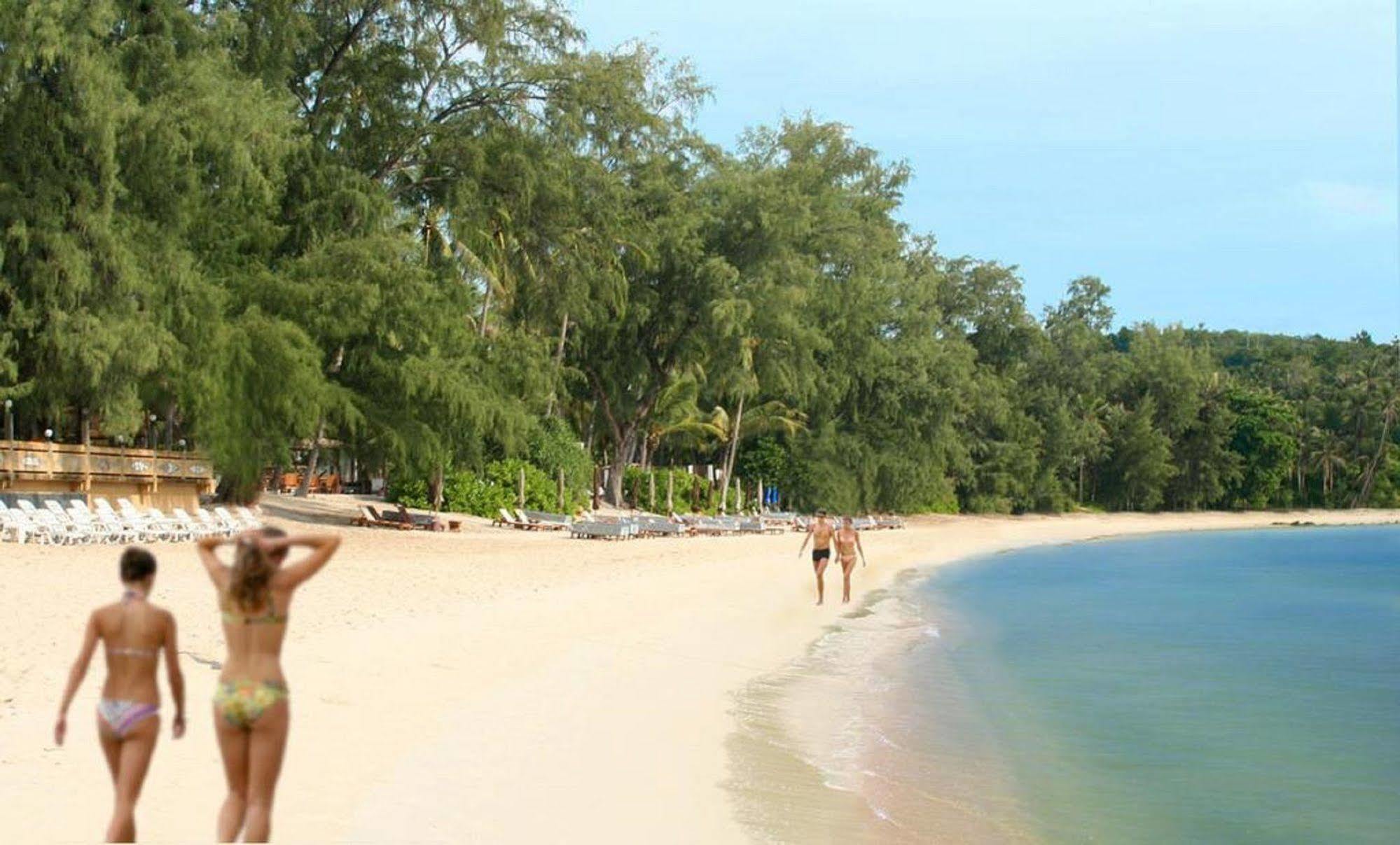 Paradise Island Estate Resort 4*