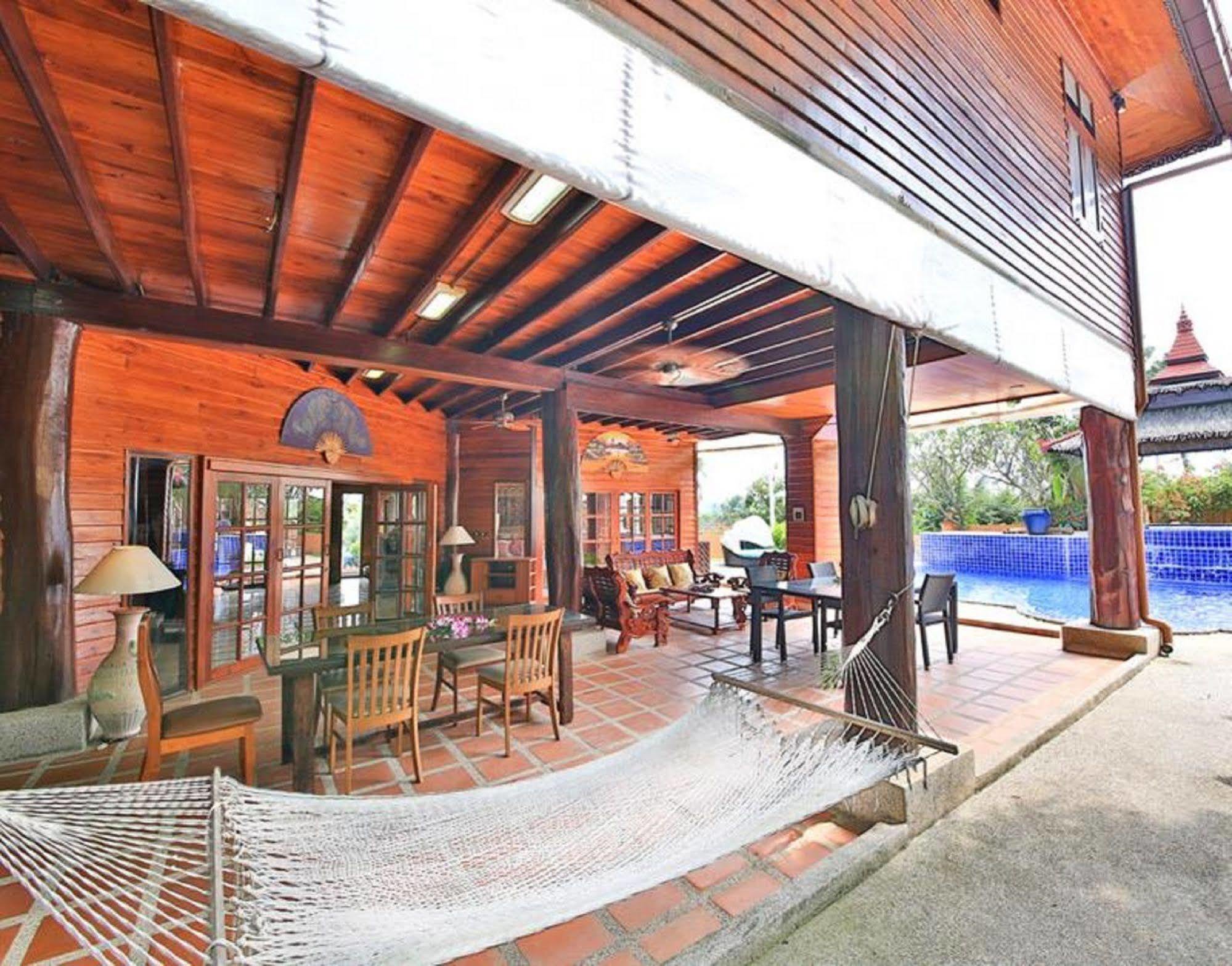 Paradise Island Estate Resort