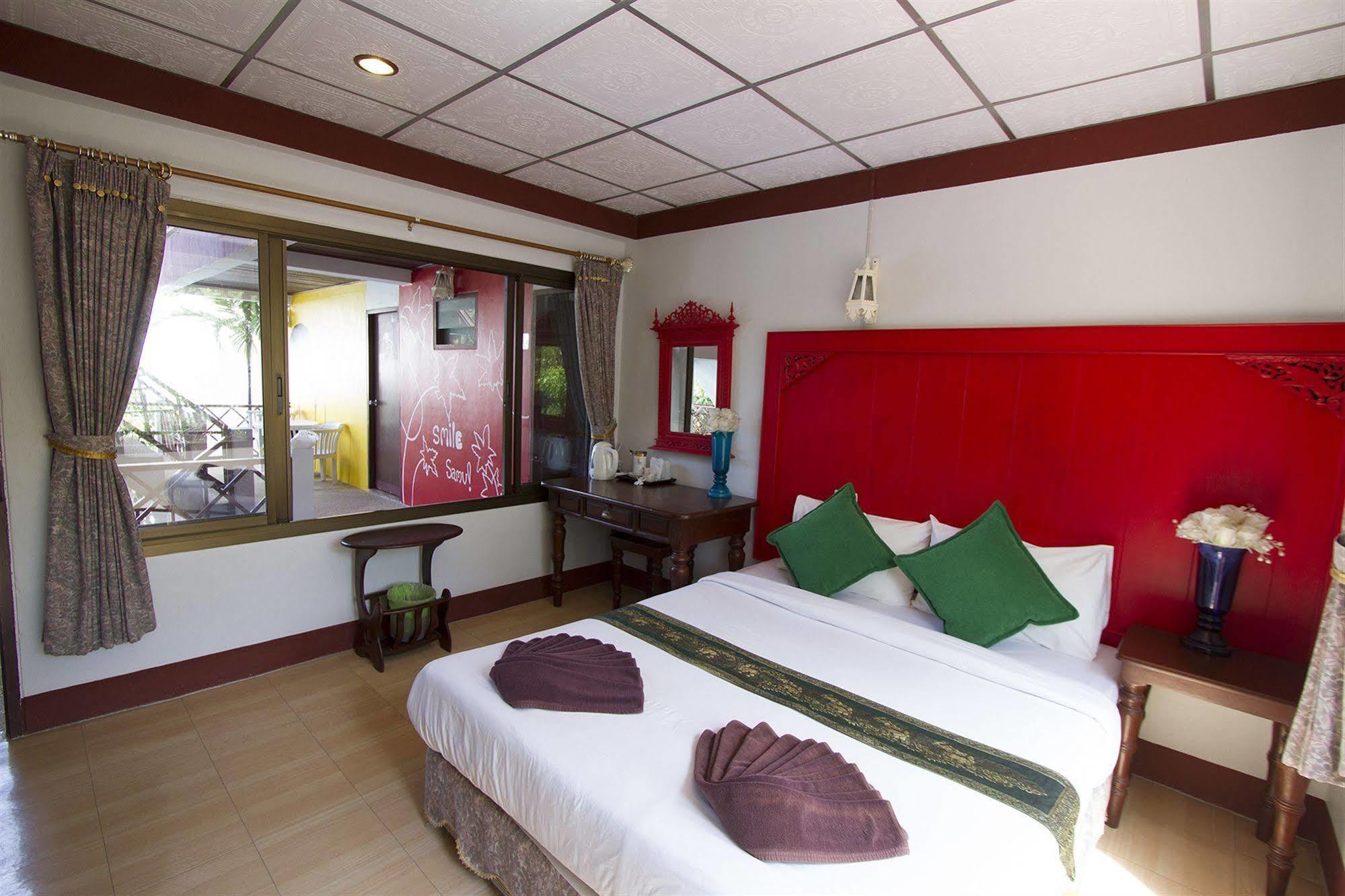Hotel Chaweng Noi 2*