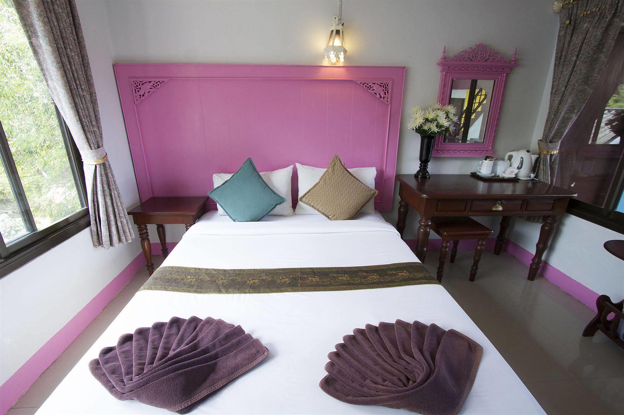 Chaweng Noi Hotel Koh Samui