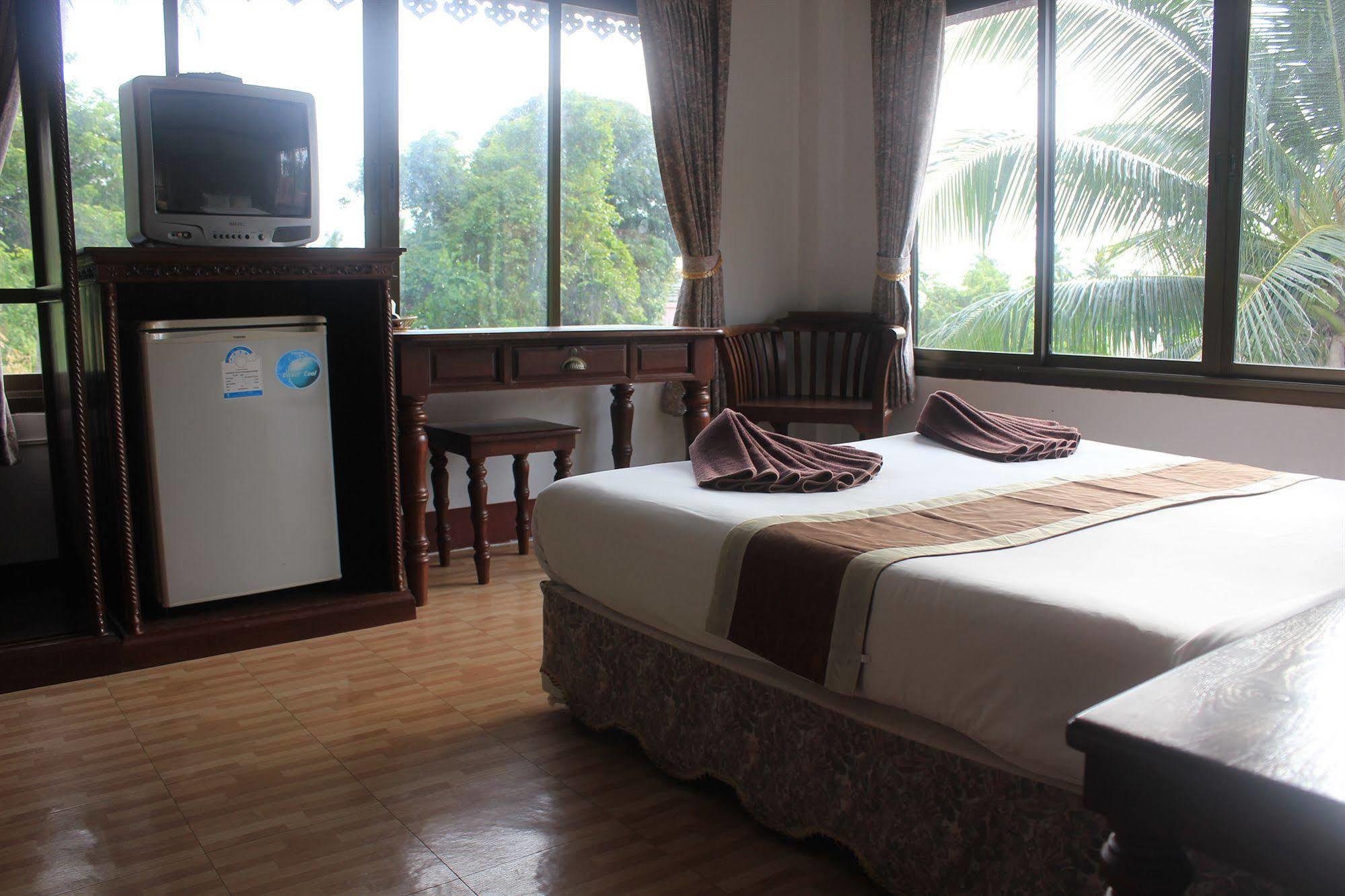 Hotel Chaweng Noi 2*