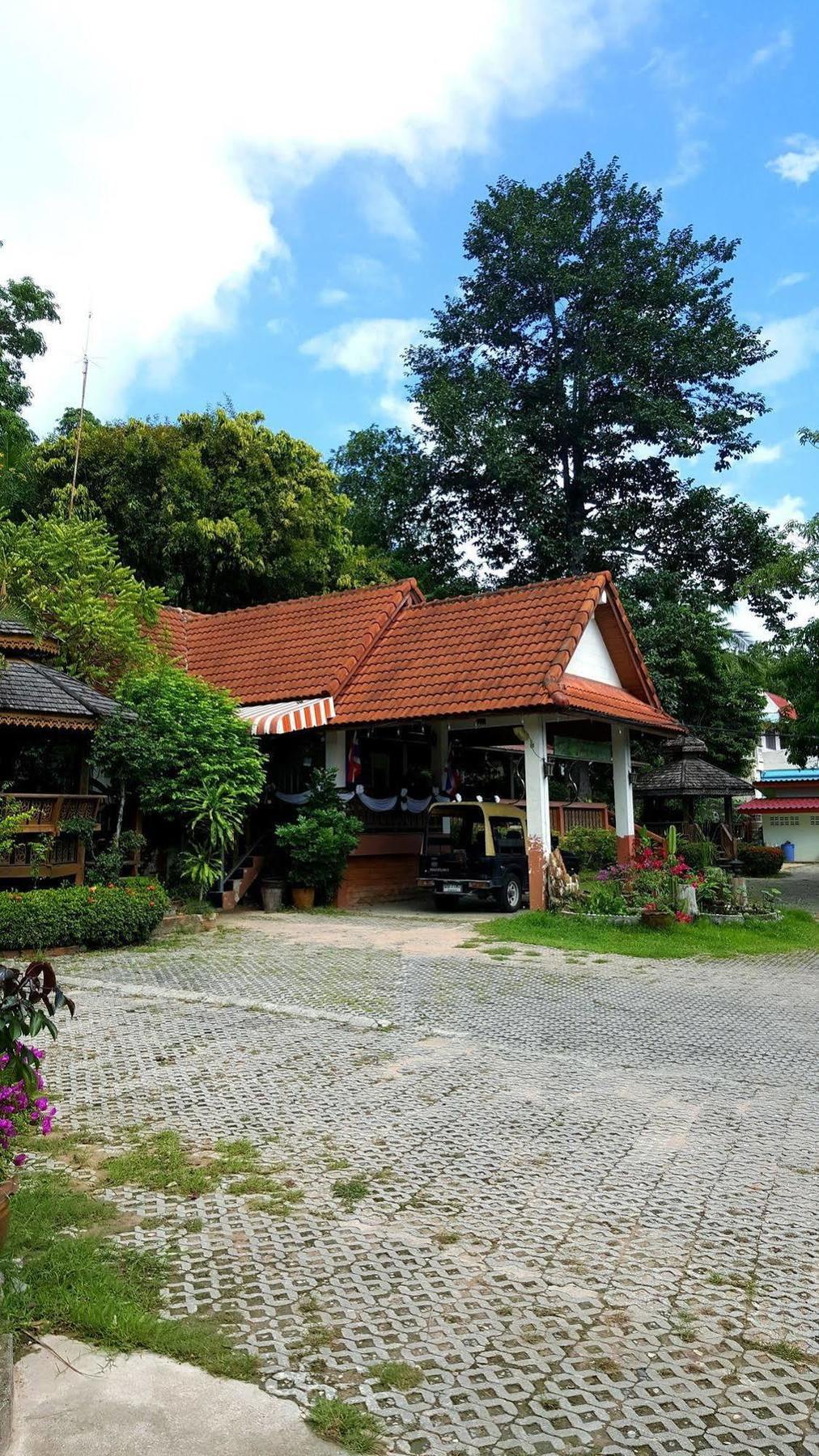 Resort Baan Suan Sook 2*