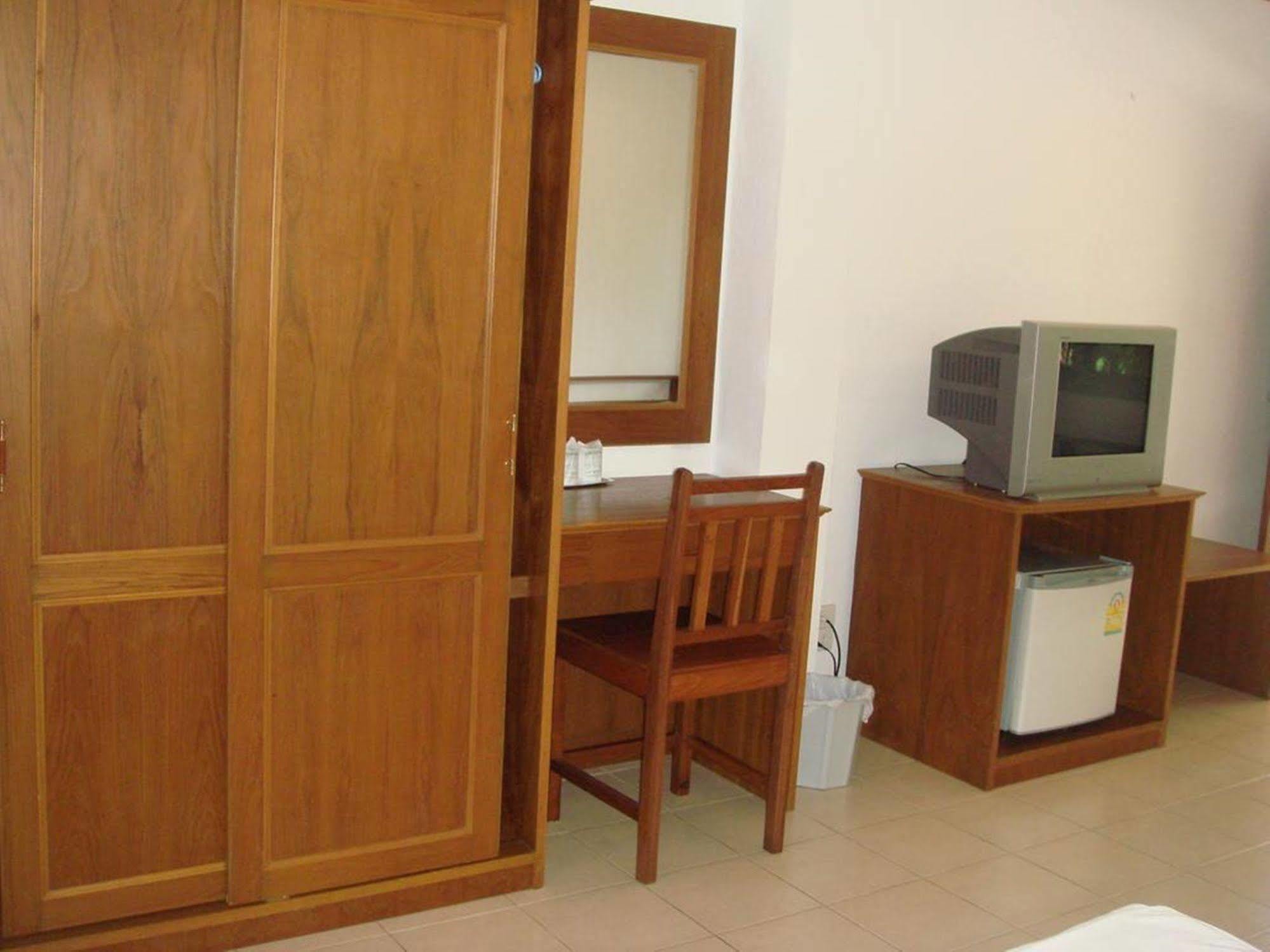 Hotel Baan Pitcha บ้านพิชชา 2*