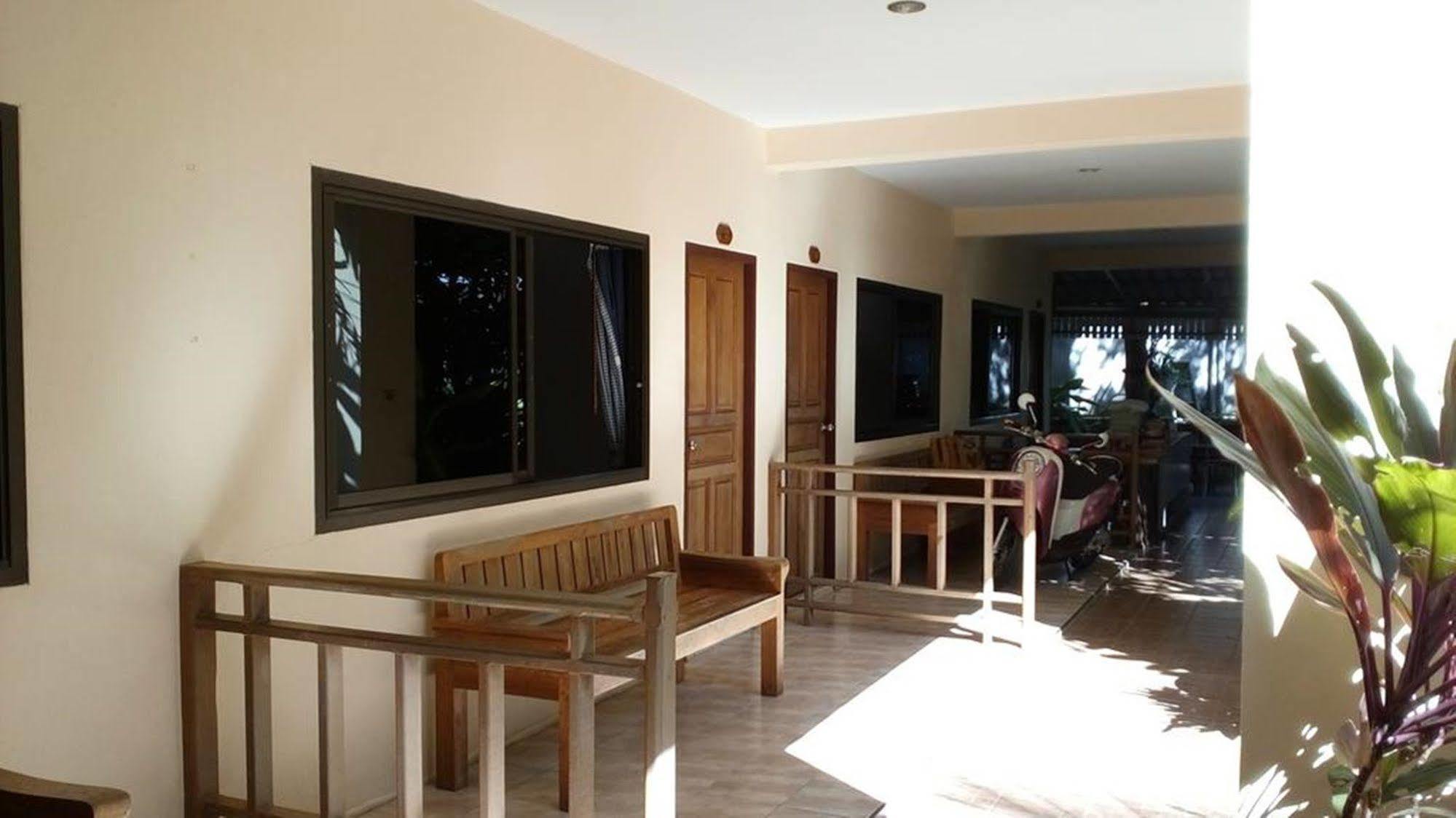 Hotel Baan Pitcha บ้านพิชชา 2*