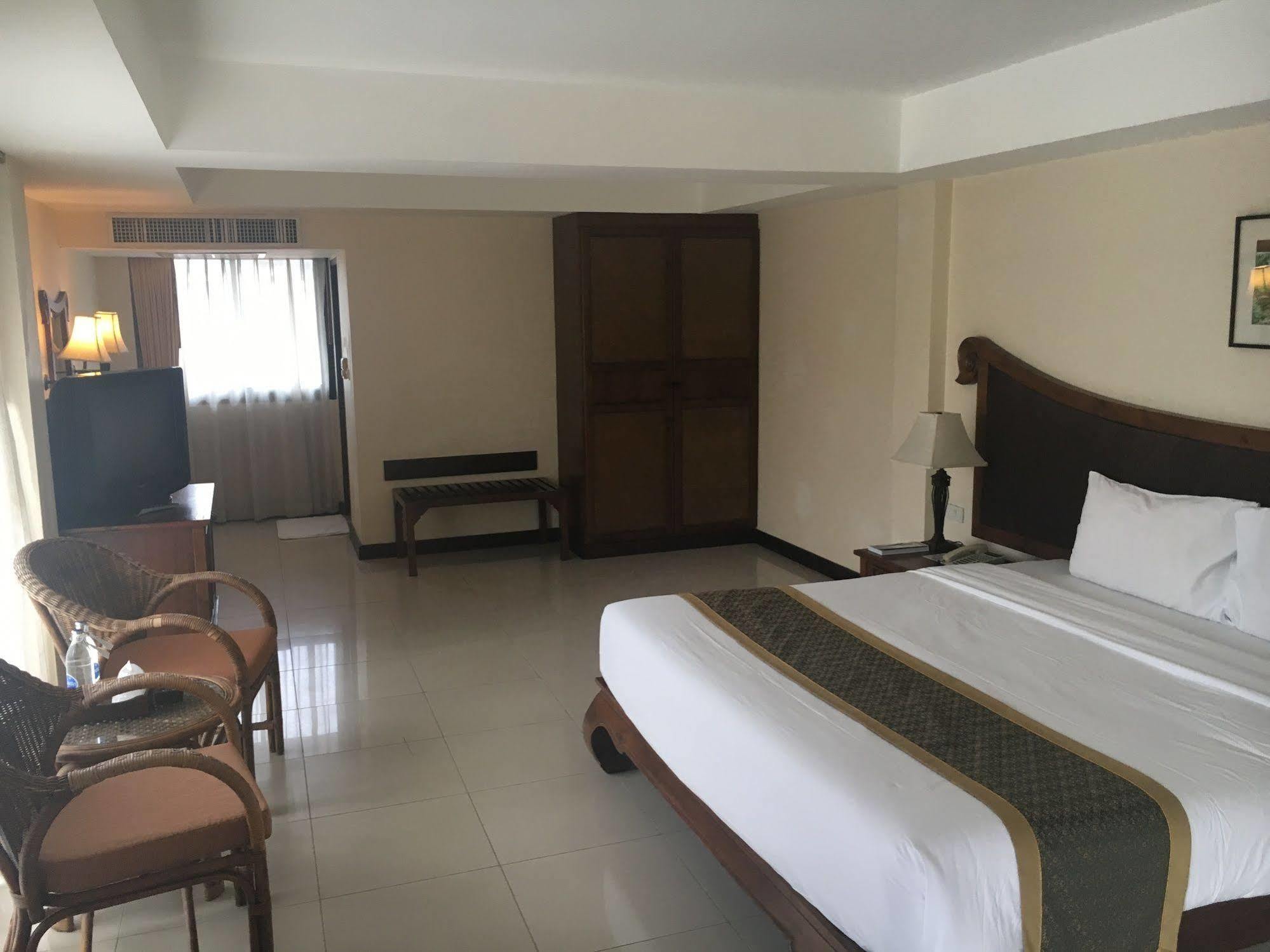 Hotel Nora Lakeview