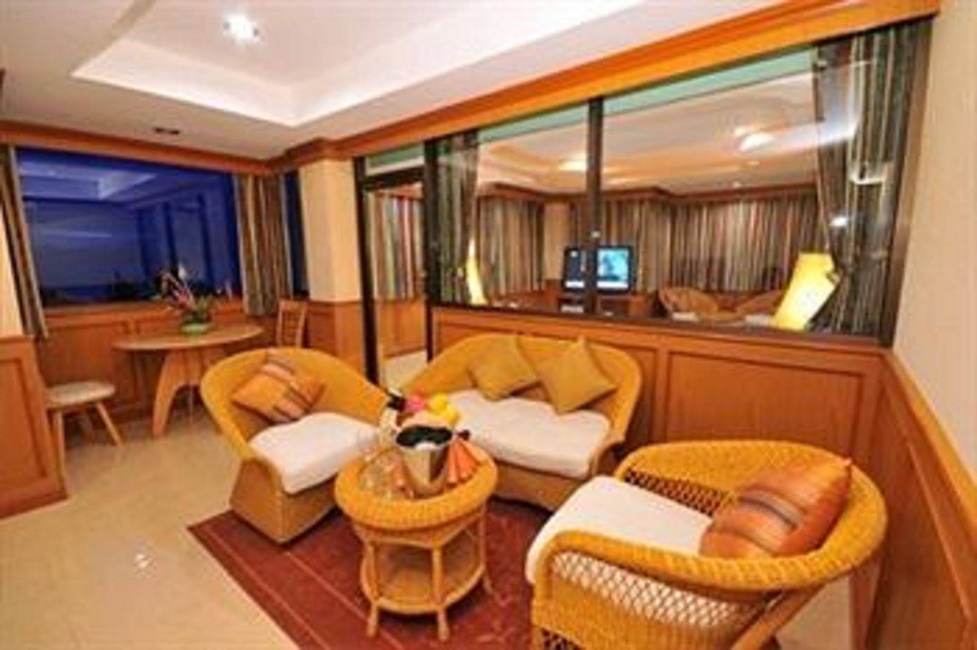 Grand Sea View Resotel 3*