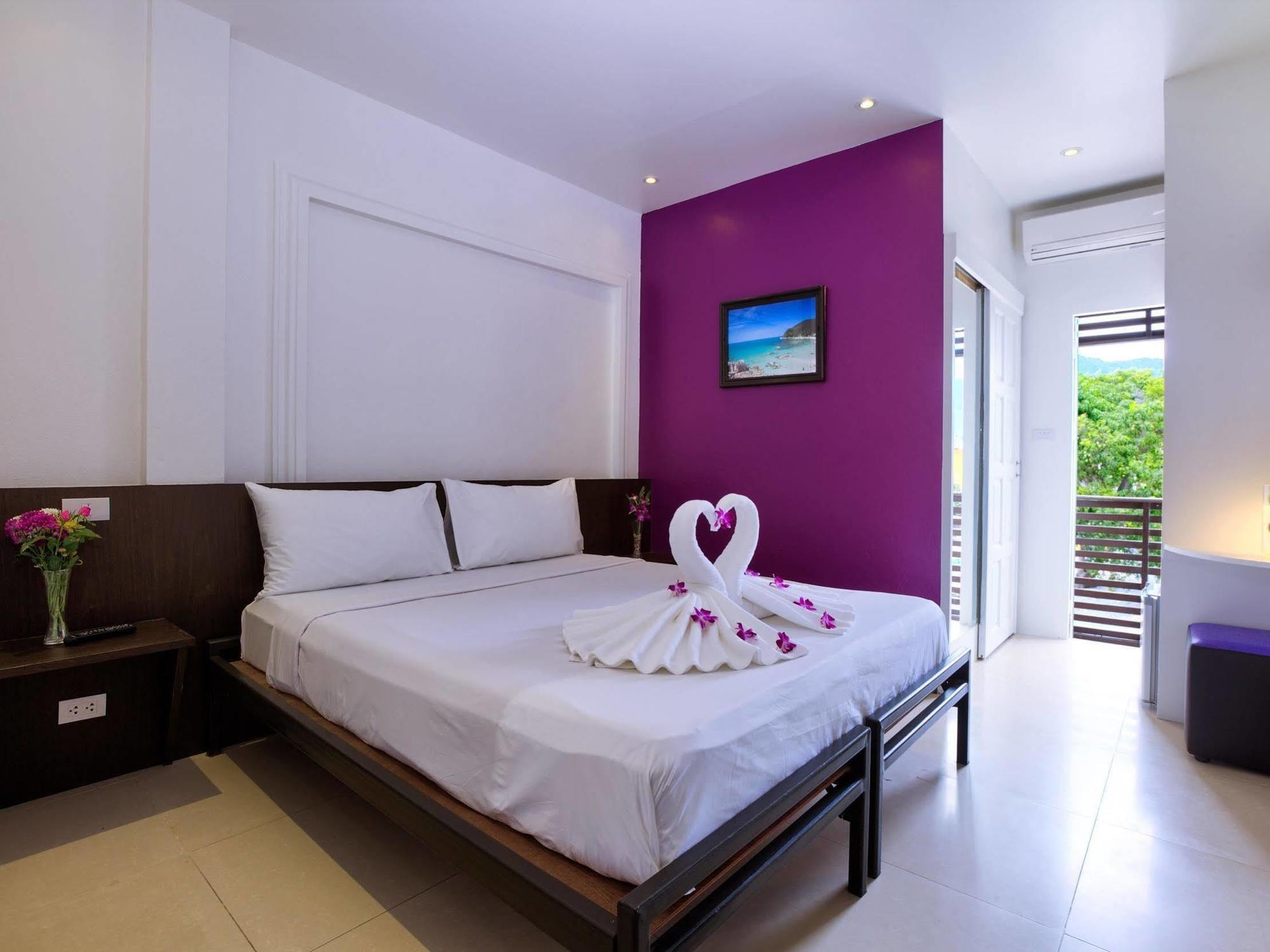 Colorize Boutique Hotel 3*