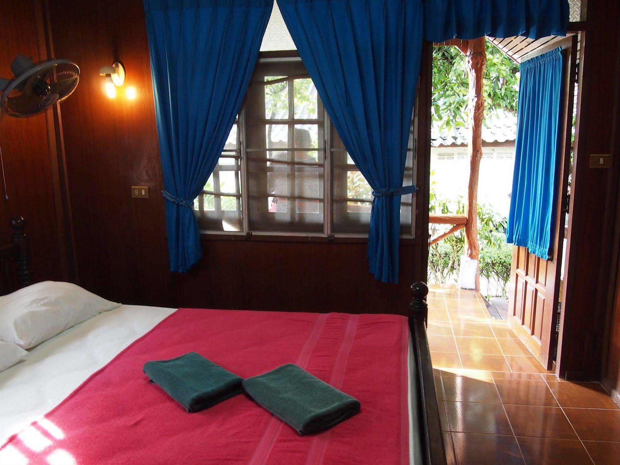 Hotel Palm Point Village 2*